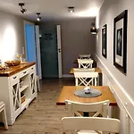 Dluga No 4 - Bed & Breakfast