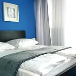 Dluga No 4 - Bed & Breakfast 3*