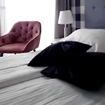 Dluga No 4 - Bed & Breakfast Gdynia
