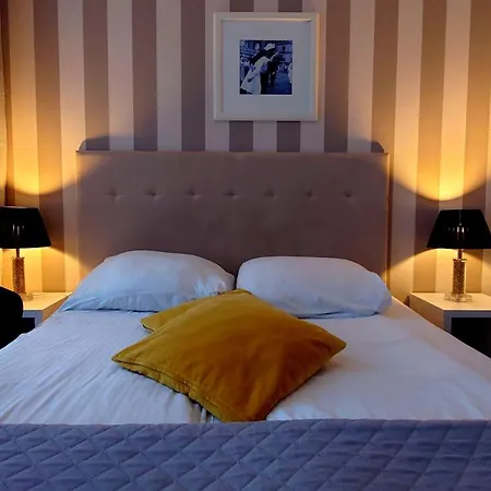 Dluga No 4 - Bed & Breakfast Gdyně