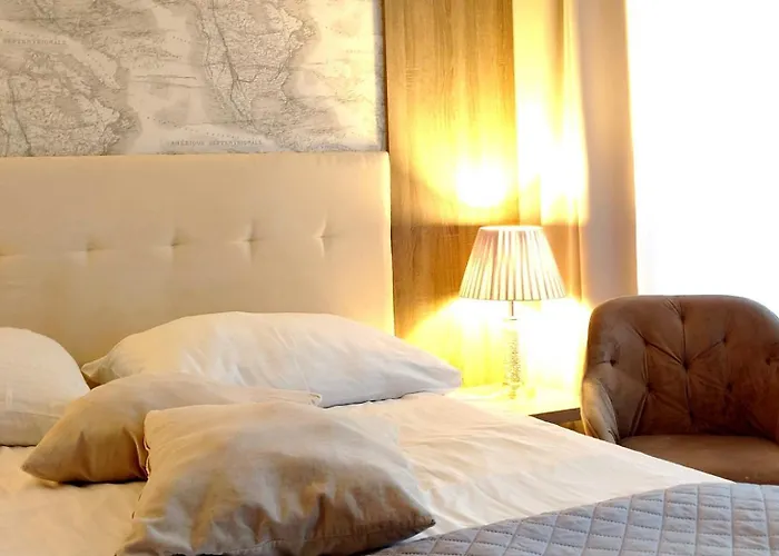 Dluga No 4 - Bed & Breakfast 3*