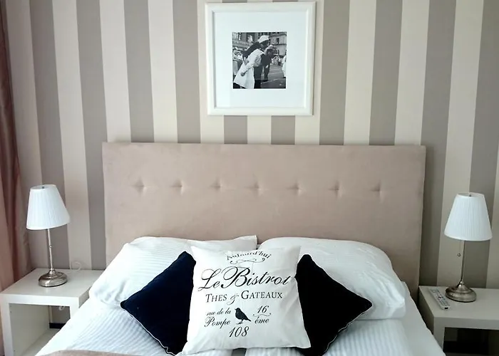 Bed & Breakfast Dluga No 4 - Gdynia